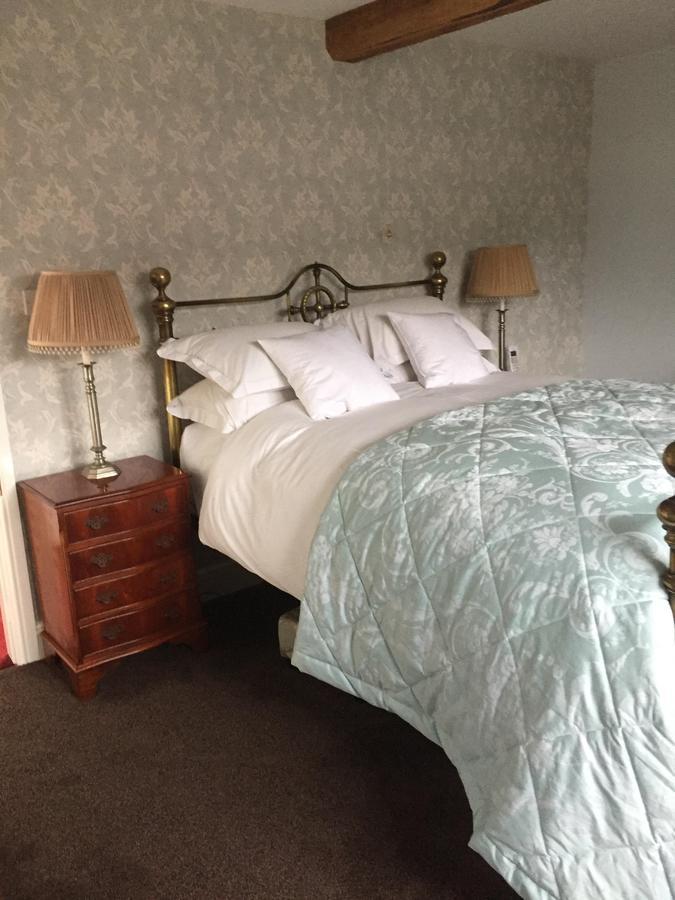 Eagle House Bed and Breakfast Eccleshall Esterno foto