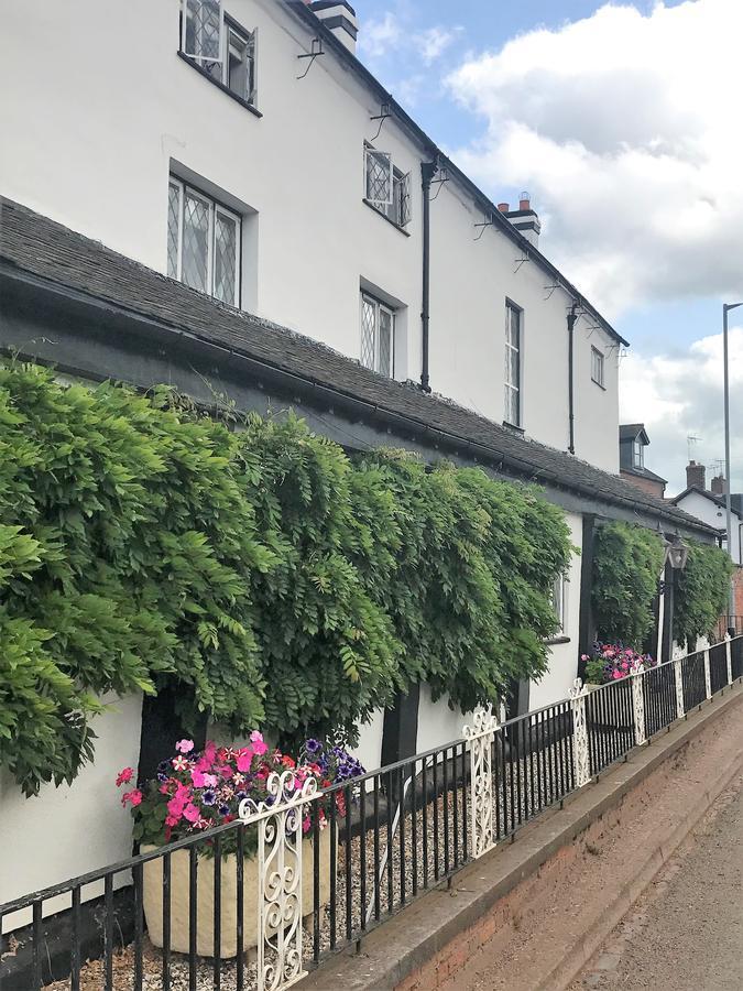 Eagle House Bed and Breakfast Eccleshall Esterno foto